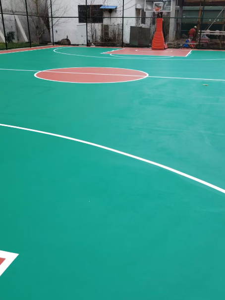 昌乐 球场长期使用易出现地面开裂